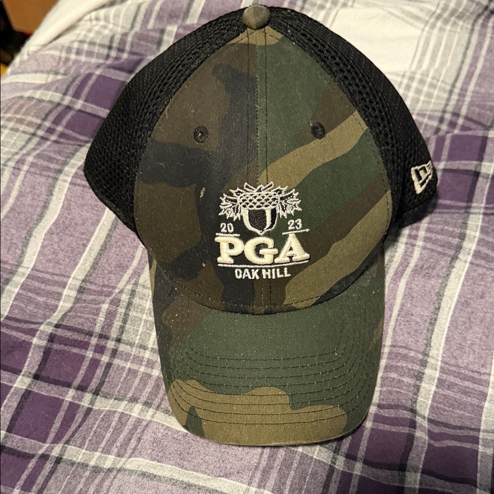 New Era Oak Hill Camo and Black Cap 2023